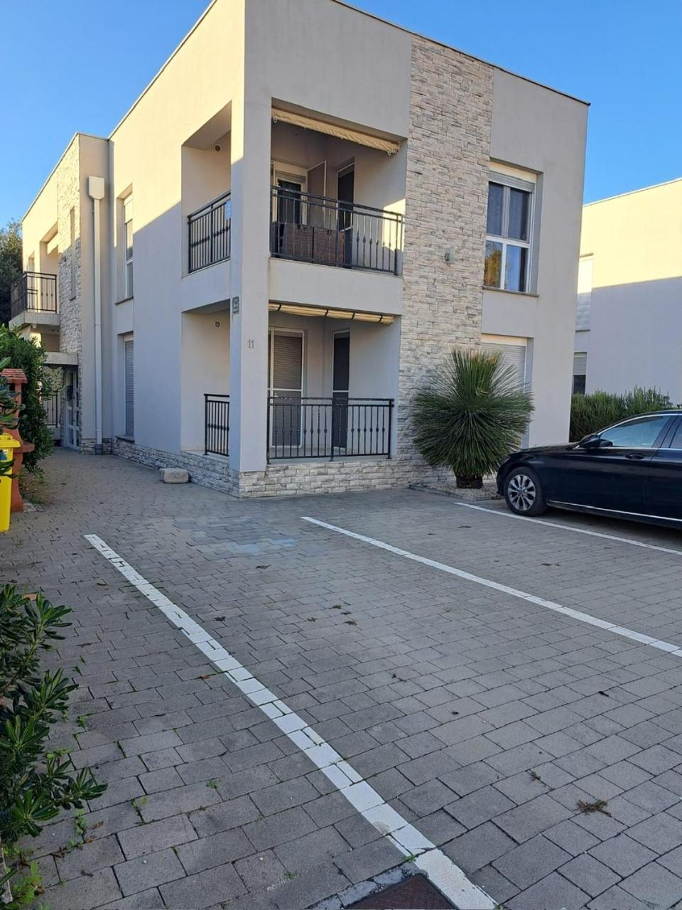 Apartman Lozancic فير المظهر الخارجي الصورة